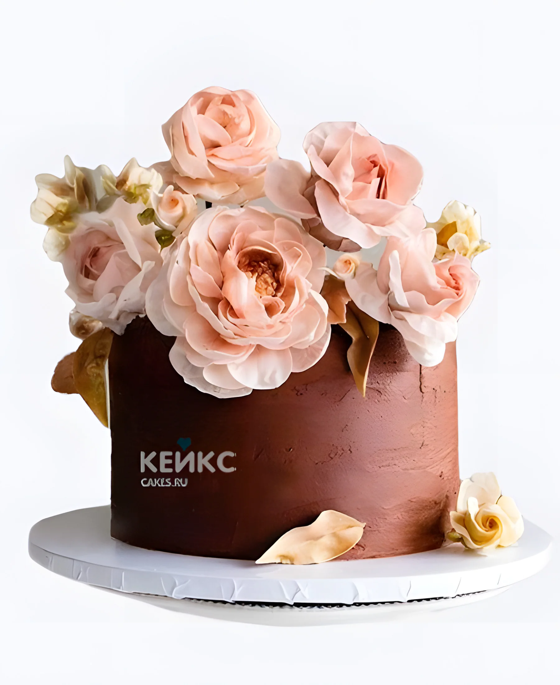 Шоколадный свадебный торт Пышный букет Фото