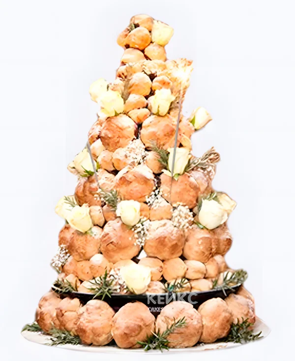 Свадебный торт Крокембуш розы с веточками Фото