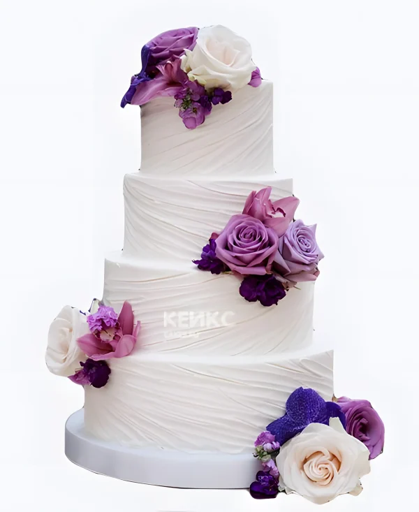 Свадебный торт с фиолетовыми и белыми розами Фото