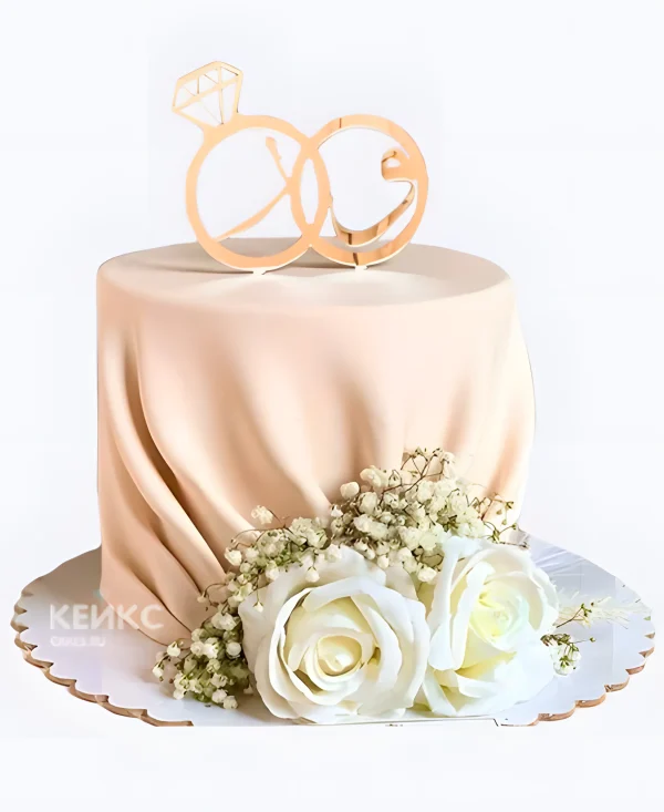 Свадебный торт с кольцами розами и драпировкой Фото