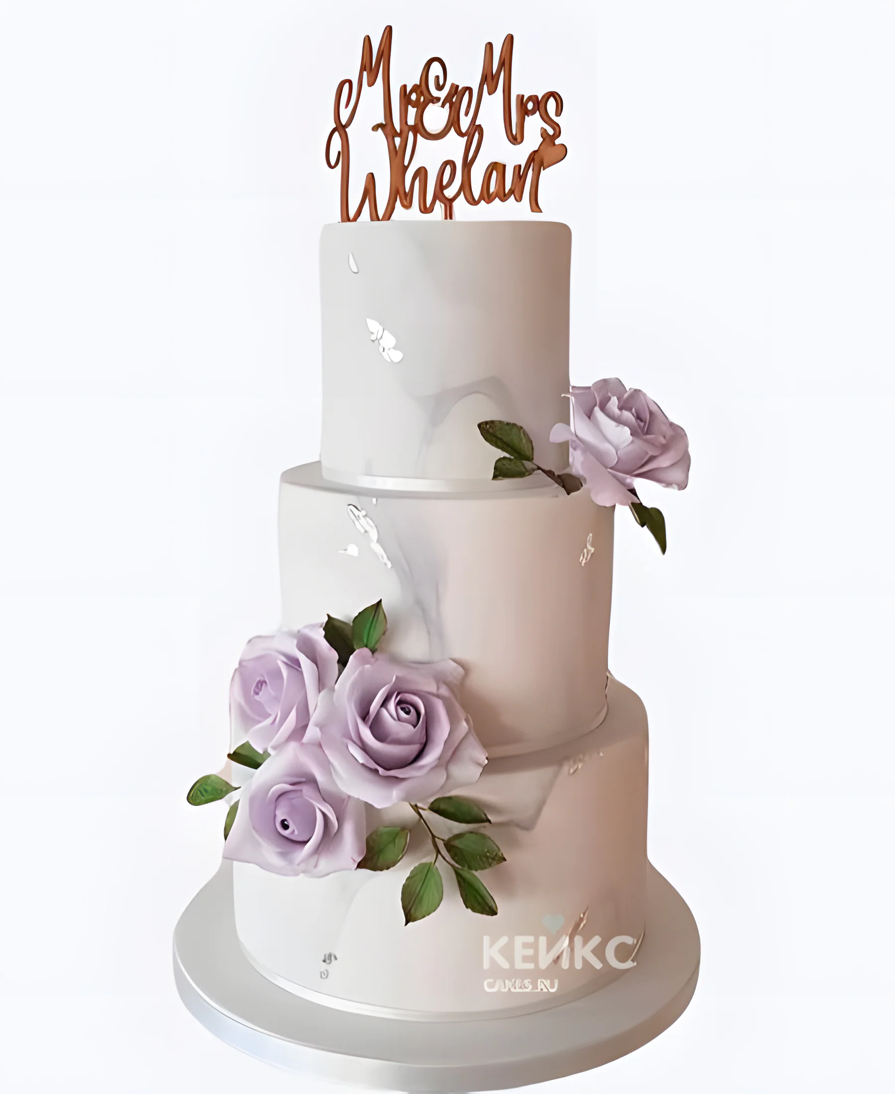 Свадебный торт с сиреневыми розами Мистер и Миссис Фото
