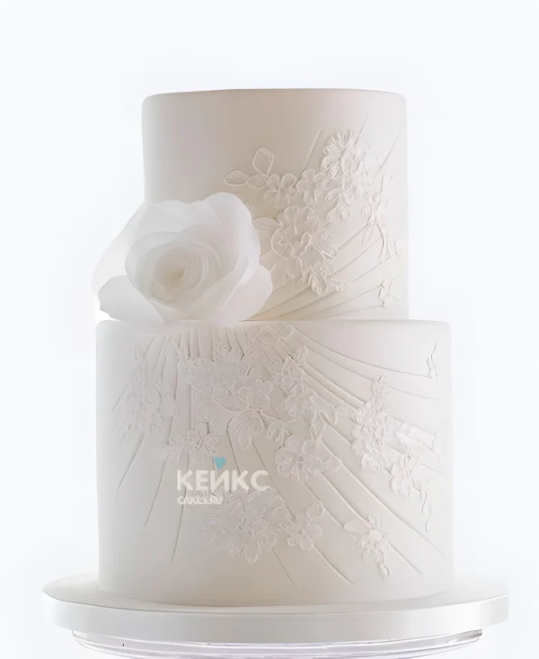 Свадебный торт с узорами Белая роза Фото