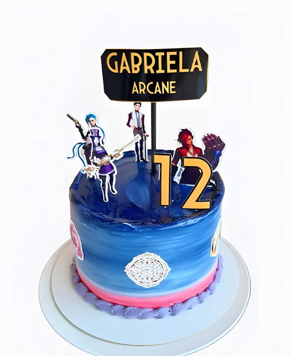 Торт Аркейн с мастичными топперами Фото