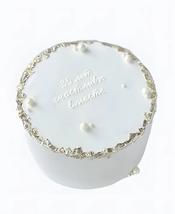 Торт белый с золотой фольгой и жемчугом Фото