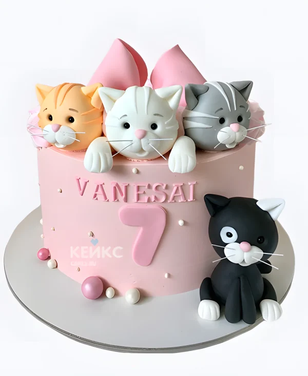 Торт девочке с котятами и бантиком Фото