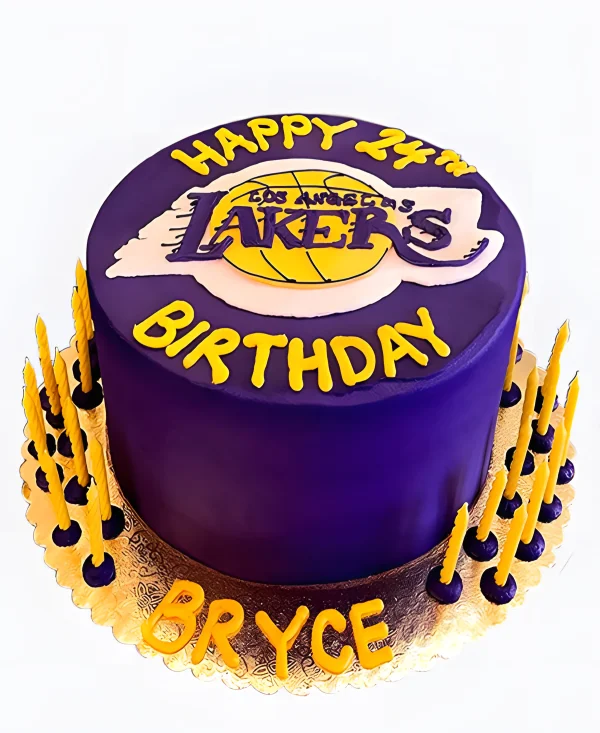 Торт коллегам фиолетовый со свечками Фото