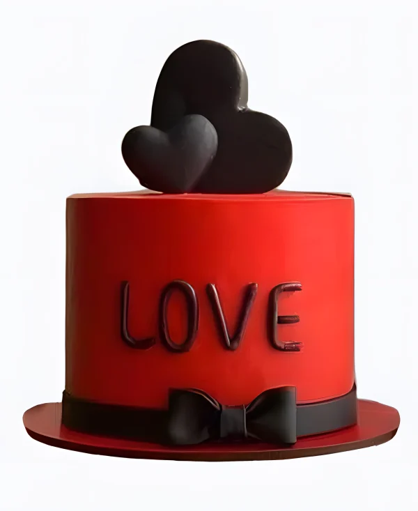 Торт красный с черными сердцами Фото