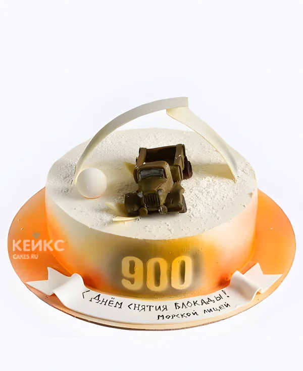 Торт на День Победы с фигуркой машины Фото