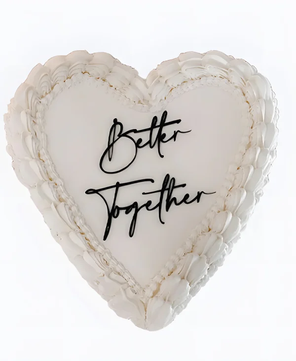 Торт на сватовство в виде белого сердца с надписью Фото