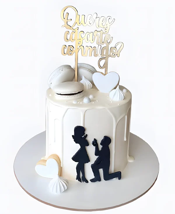 Торт с пряничными сердцами и макарунс на сватовство Фото