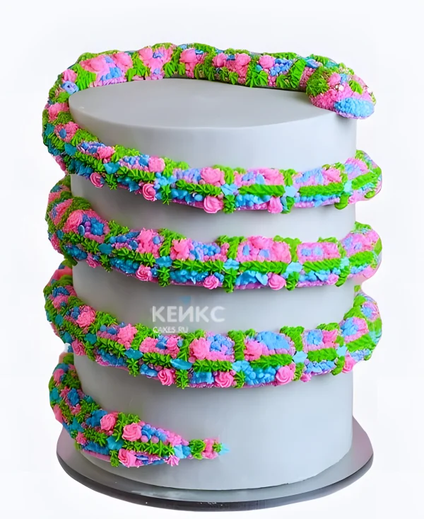 Торт Разноцветная змея из крема Фото