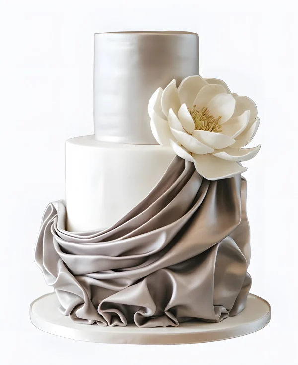 Торт свадебный с драпировкой и большим цветком Фото