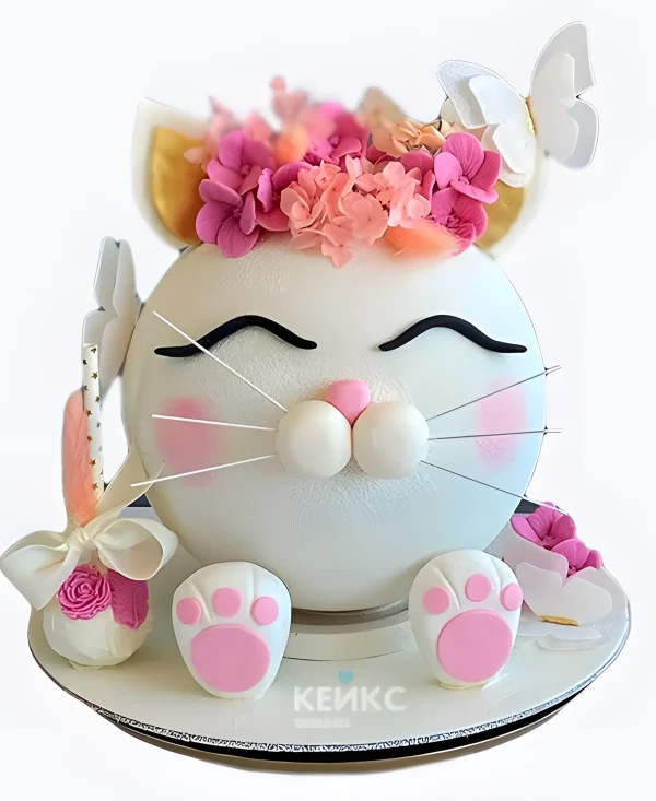 Торт в виде котика с цветами Фото