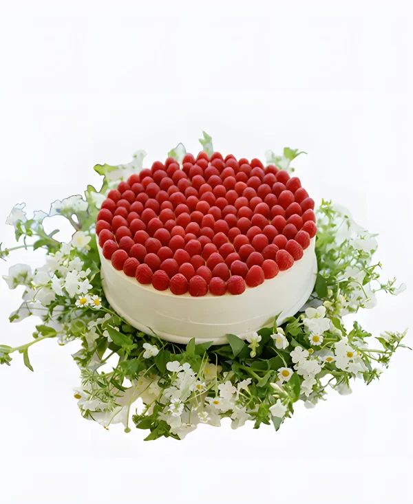 Трендовый свадебный торт с малиной и цветами Фото