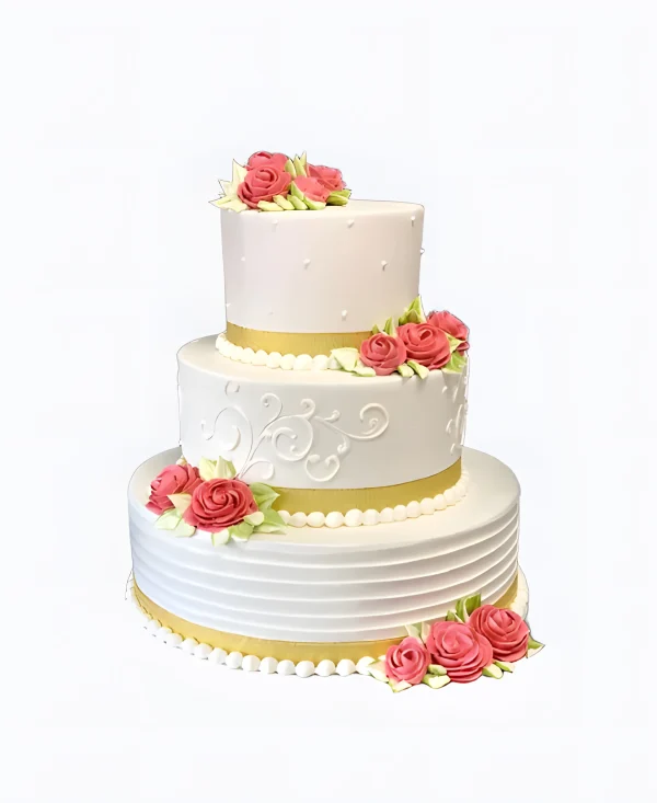 Трендовый торт с кремовыми розами на свадьбу Фото