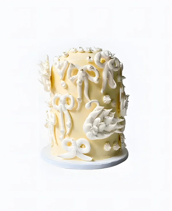 Желтый трендовый торт на свадьбу Фото