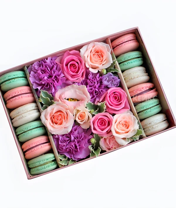 Букет из макарон в коробке 3 Фото
