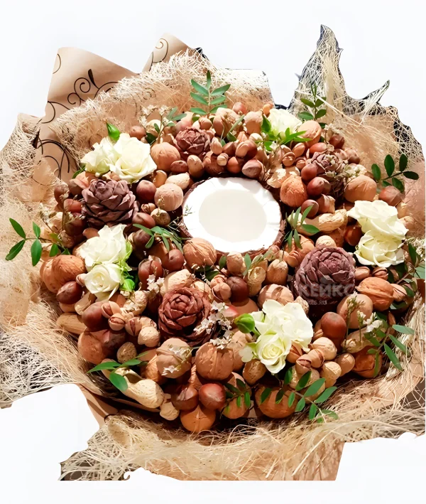 Букет с орехами и цветами 6 Фото