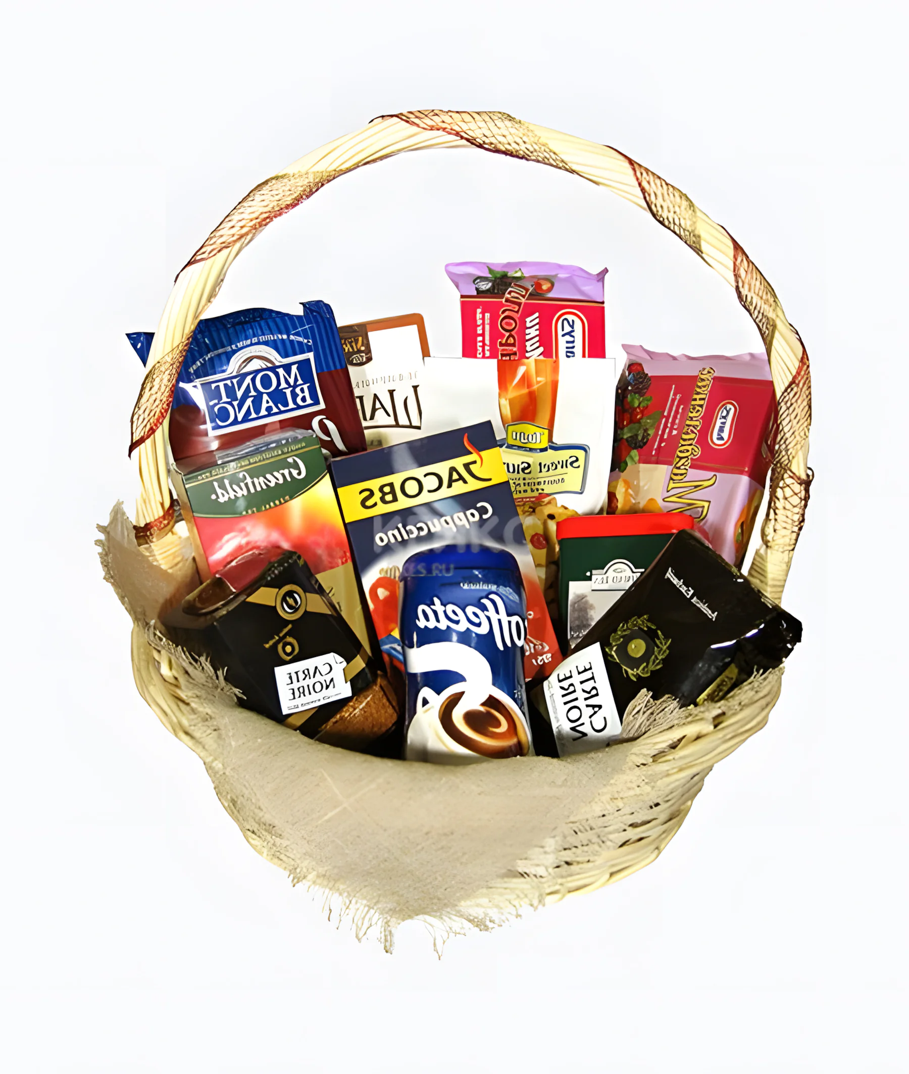 Корзина с конфетами и чаем на Новый год 3 Фото