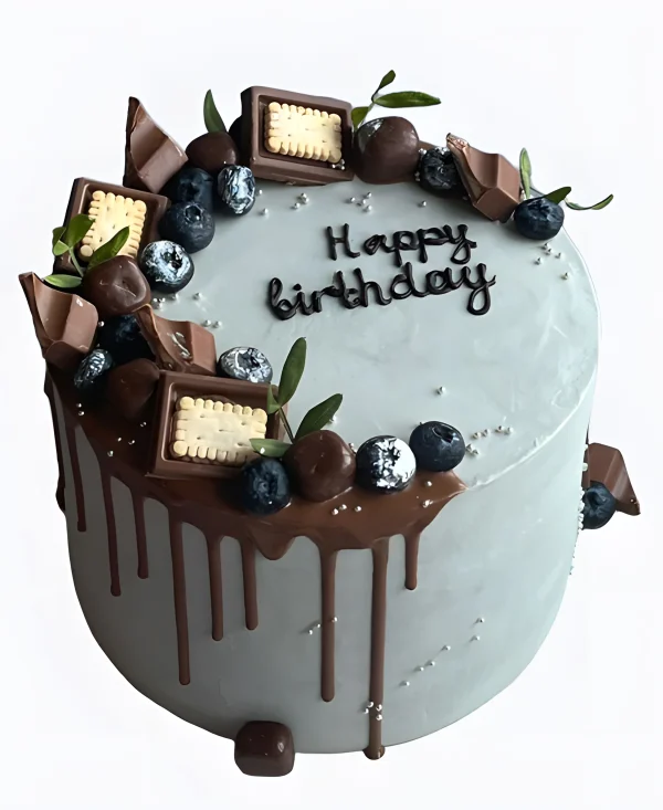 Торт для сына с шоколадом и ягодами Фото