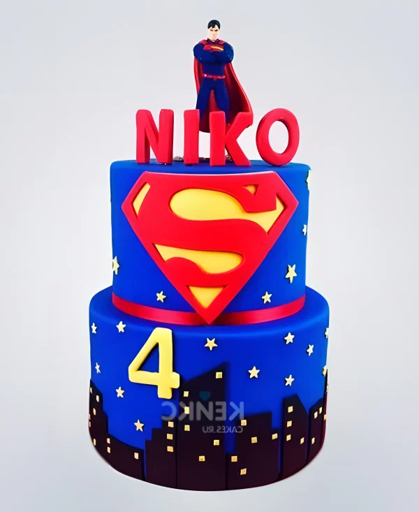 Торт Супермен и ночной город Фото