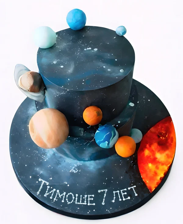 Стильный торт с туманностями и планетами Фото