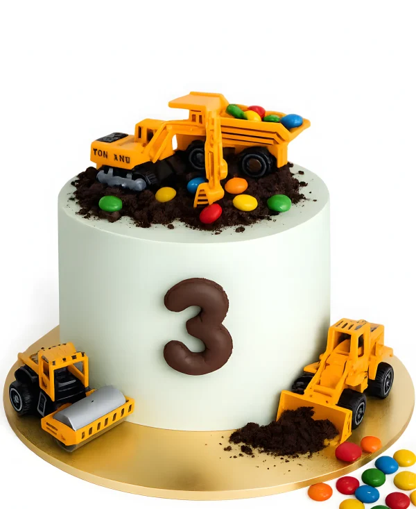 Мятный торт с экскаваторами и конфетками Фото