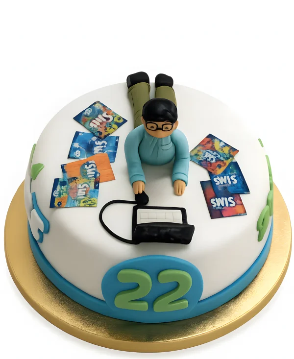 Торт в стиле Симс и фигуркой мальчика Фото