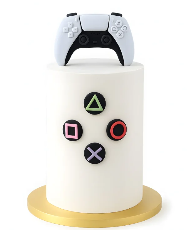 Высокий торт с белым джойстиком Фото