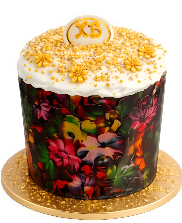 Пасхальный кулич с сахарной глазурью и золотыми посыпками Фото