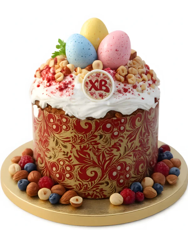 Пасхальный кулич с яйцами и орехами Фото