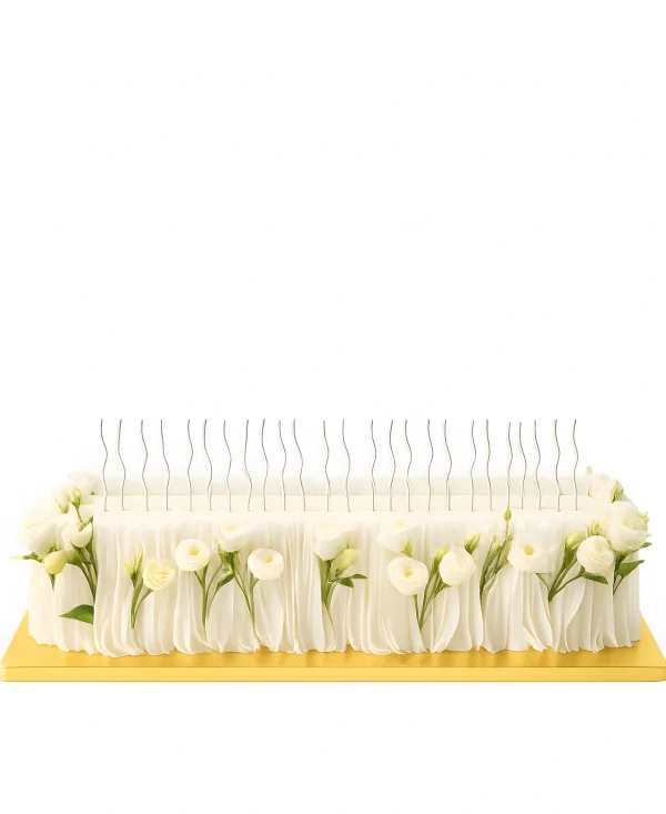 Свадебный прямоугольный торт со свечами Фото